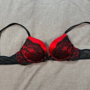 Victoria secret red and black lace push up bra very sexy plunge 32A